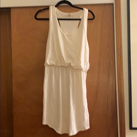 Cream Cotton dress. - Picture 1 of 2